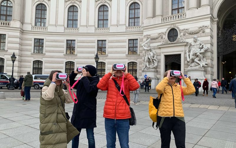 VR Headset Touren